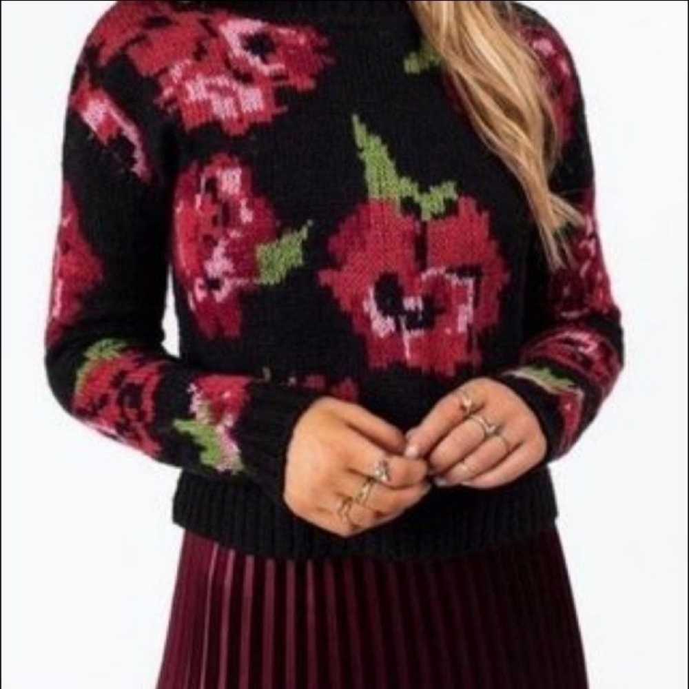 Francesca’s Jun & Ivy Odessa Rose Cropped Knit Sweater Women's Large L Floral